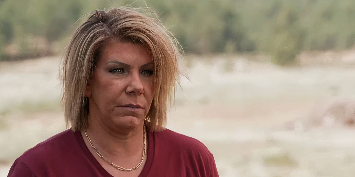 Sister Wives' Meri Brown wearing a red top