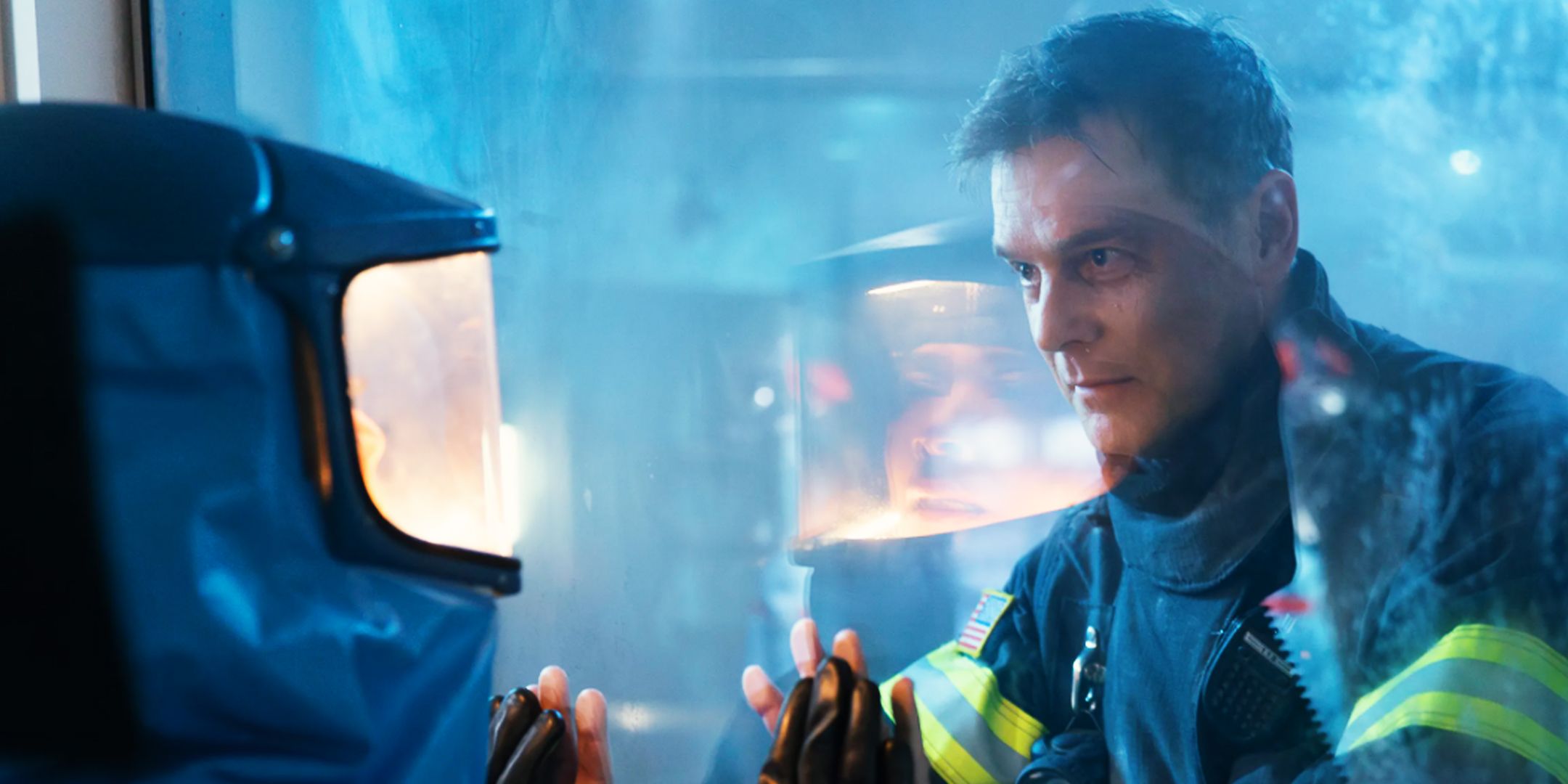 Bobby and Athena saying goodbye in Lab Rats