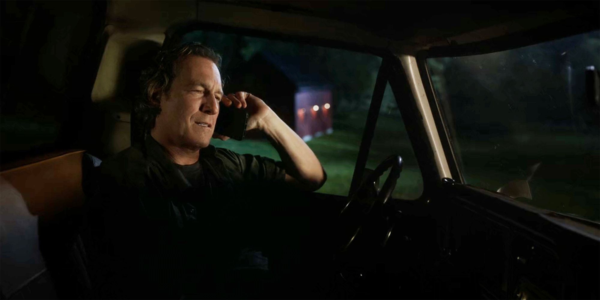 Aidan calls Carrie from his car in AJLT season 3