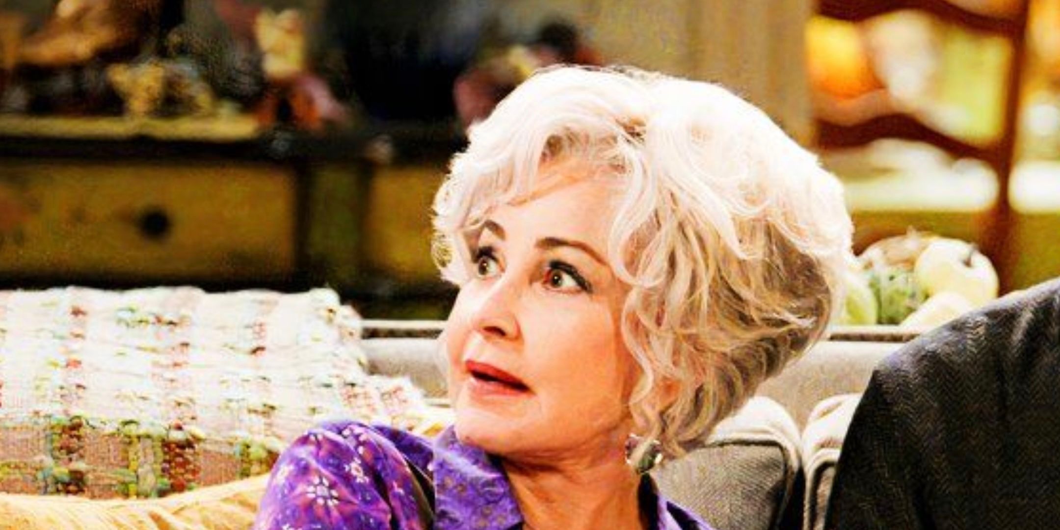 Annie Potts' Meemaw looking concerned sitting on a couch from Georgie & Mandy's First Marriage
