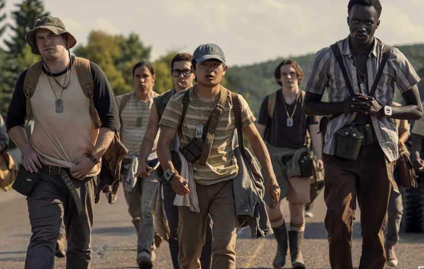 Ben Wang, Cooper Hoffman and ensemble in The Long Walk