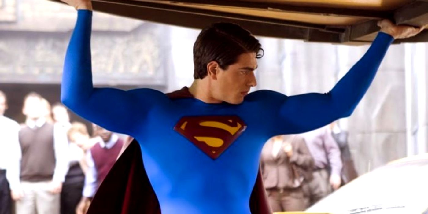 Brandon Routh's Clark Kent lifts the Daily Planet globe in Superman Returns