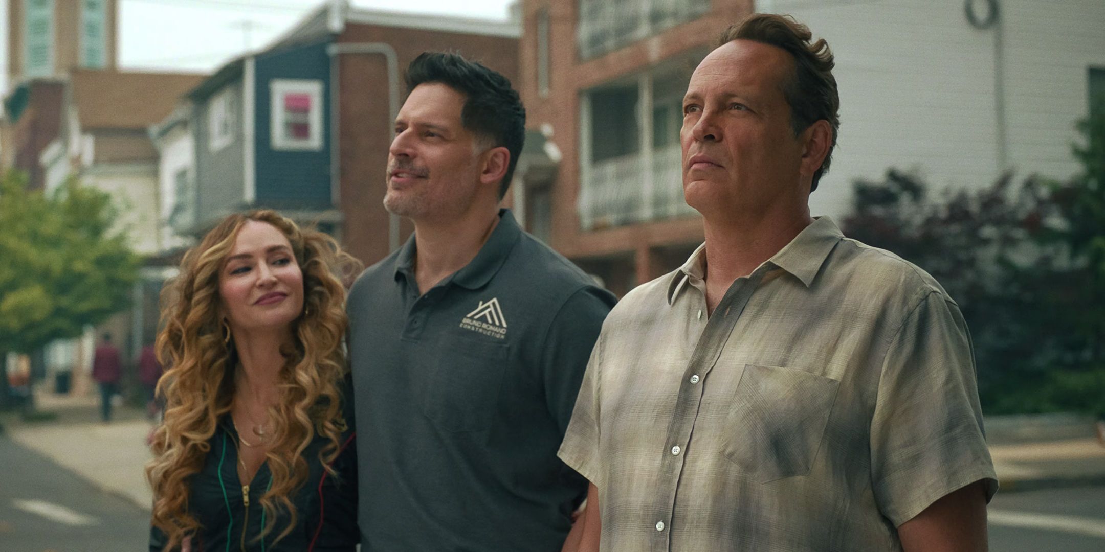 Drea de Matteo's Stella, Joe Manganiello's Bruno and Vince Vaughn's Joe looking at the restaurant sign in Nonnas