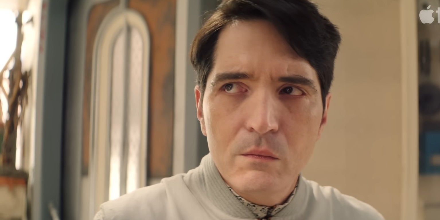 Gurathin (David Dastmalchian) looking suspicious in Murderbot season 1