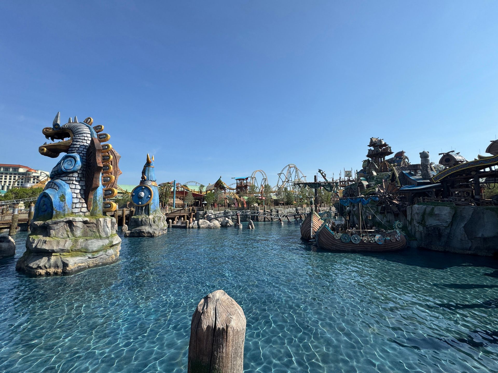 How to Train Your Dragon Isle of Berk Epic Universe Lake