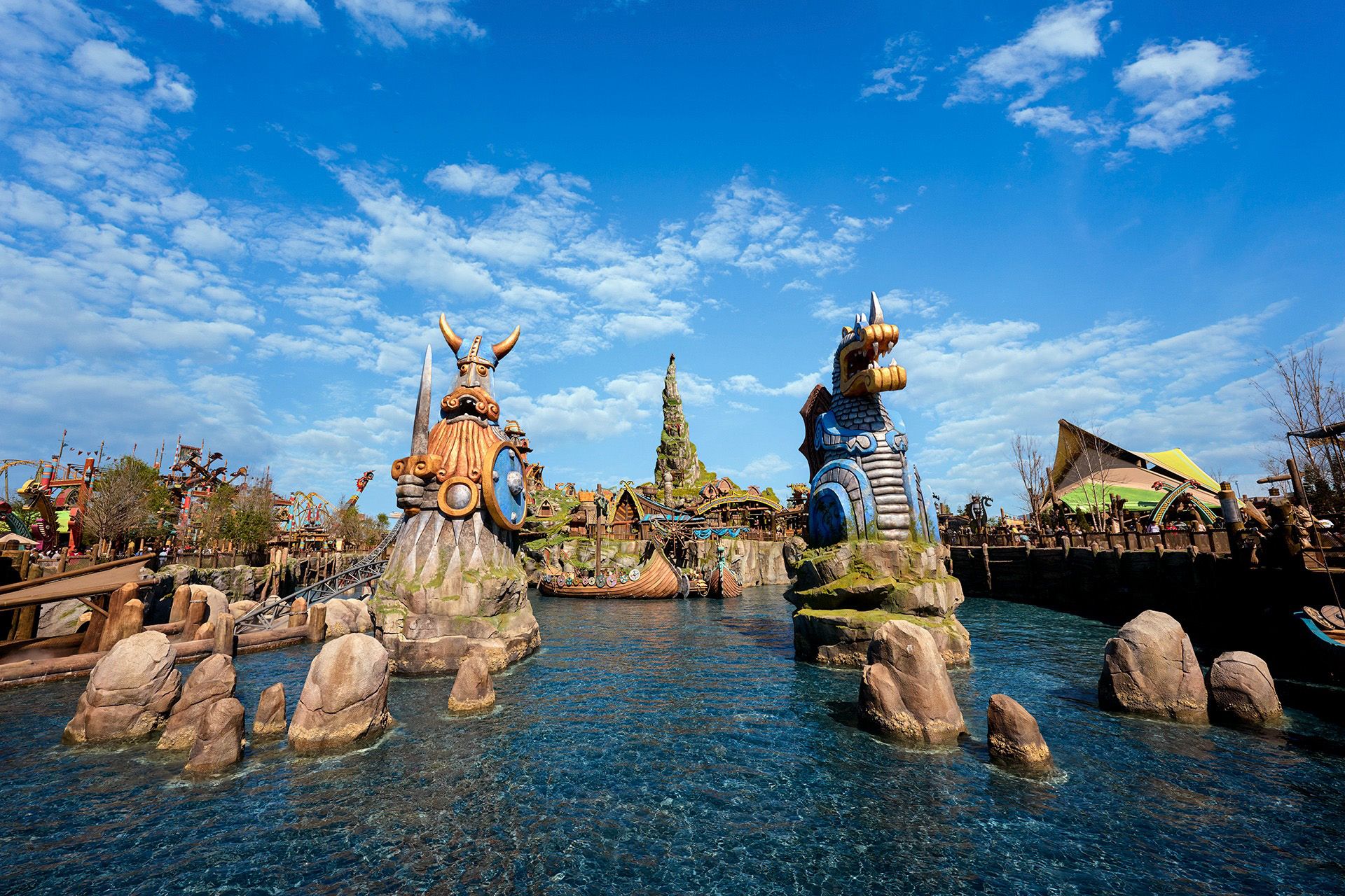 How to Train Your Dragon Isle of Berk Epic Universe View Upon Entry