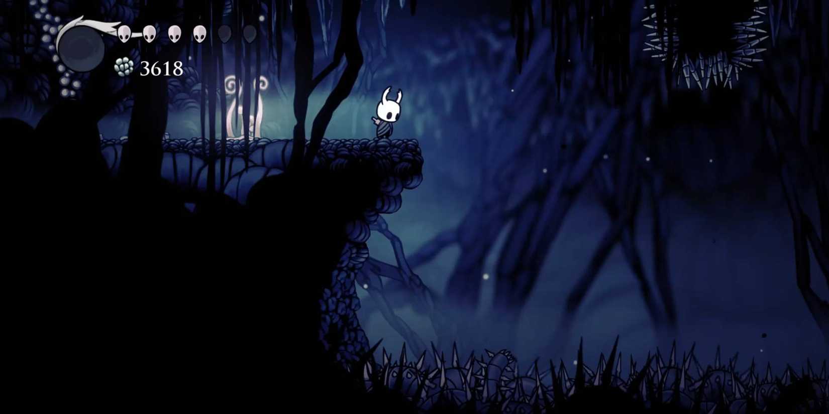Hollow Knight looking at spikes