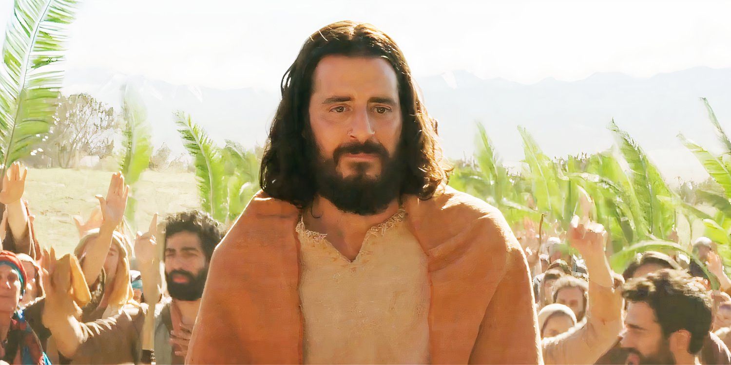 Jesus, with a crowd, looking down, in The Chosen season 5
