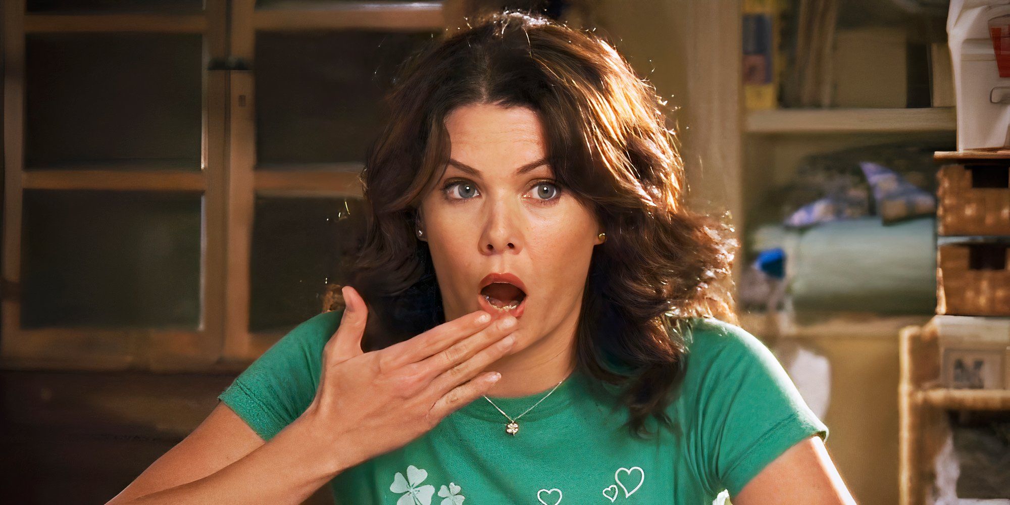 Lauren Graham as Lorelai gasping in Gilmore Girls