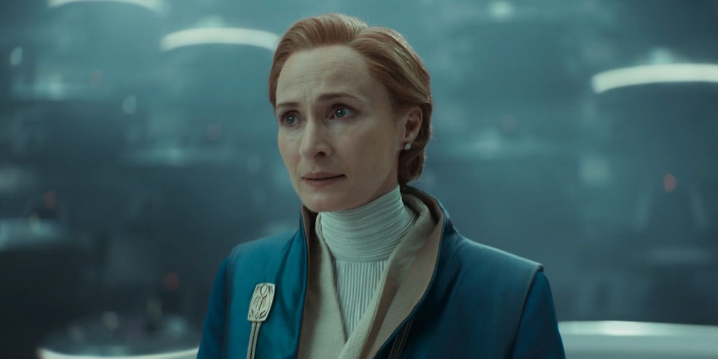 Mon Mothma dando un discurso en Andor Temporada 2 Episodio 9