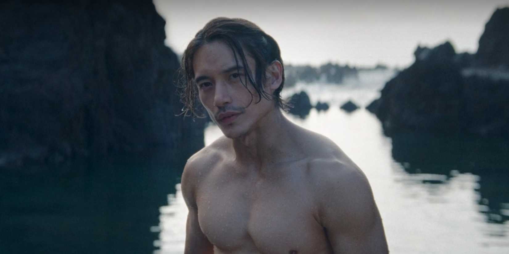 Qimir shirtless in The Acolyte
