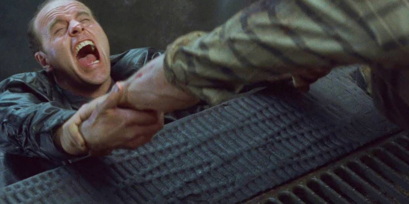 Richter in Total Recall being crushed