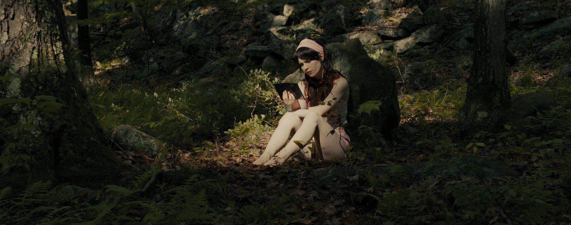 Sophie Thatcher as Iris in Companion