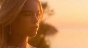 Simone at the ending of Sirens