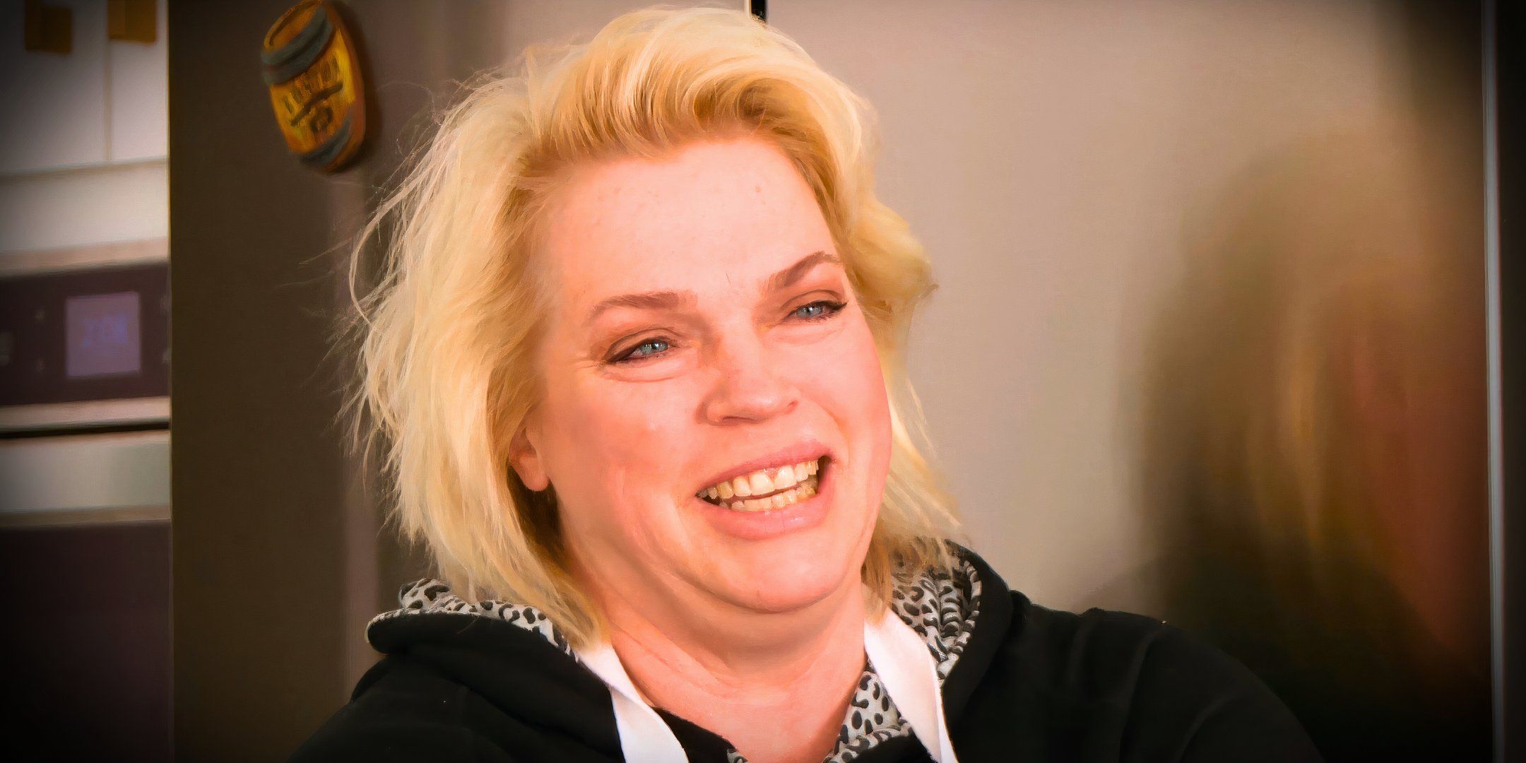 Sister Wives Janelle Brown's Glowing Amid Workouts & Weight Loss