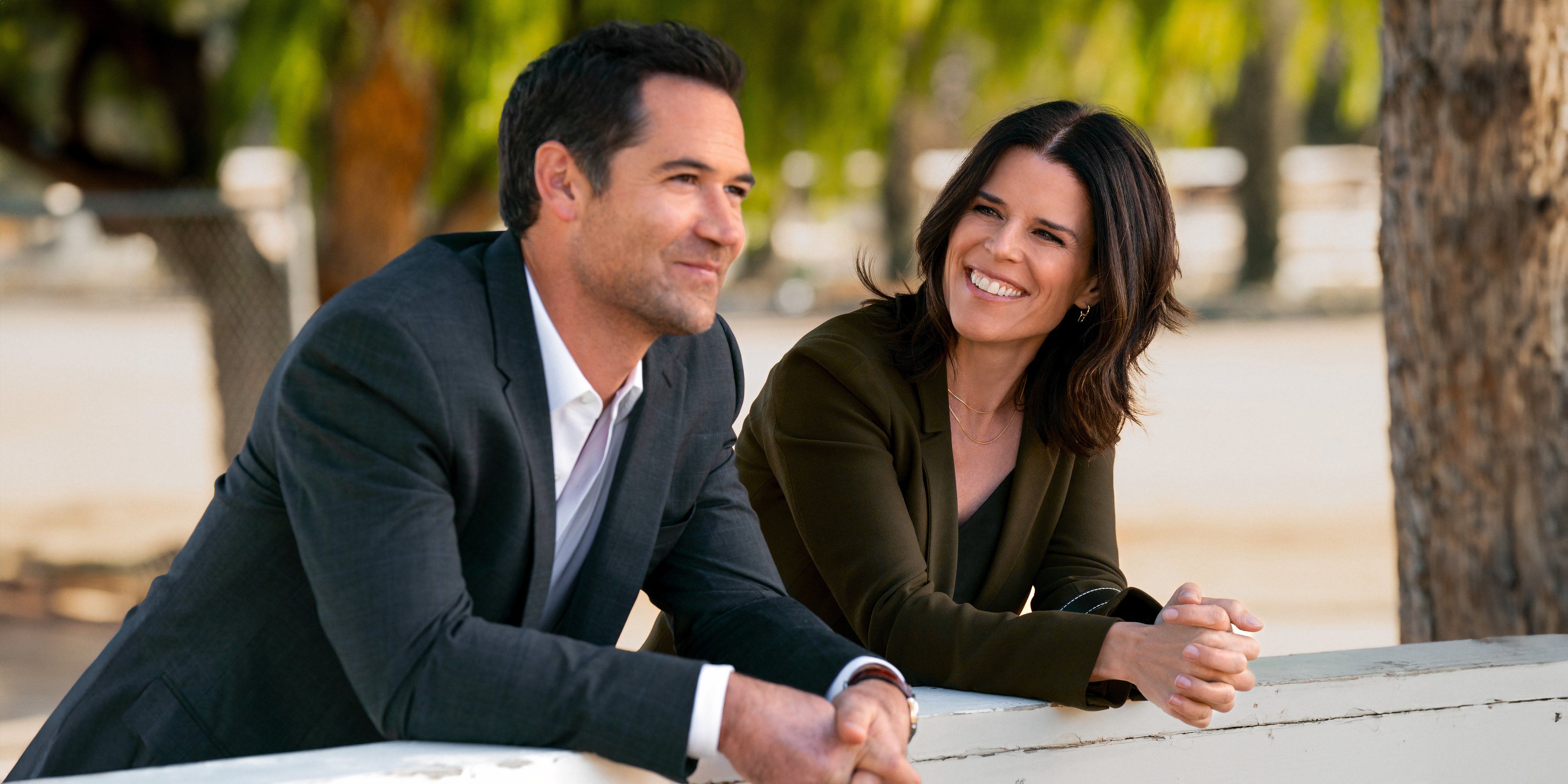 Maggie smiles at Mickey in The Lincoln Lawyer