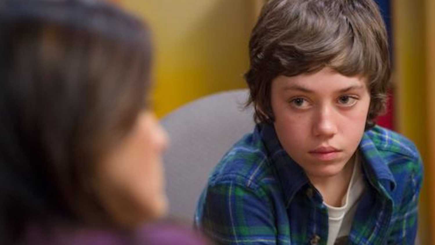 Henry staring at Benson in a creepy way in Law & Order: SVU