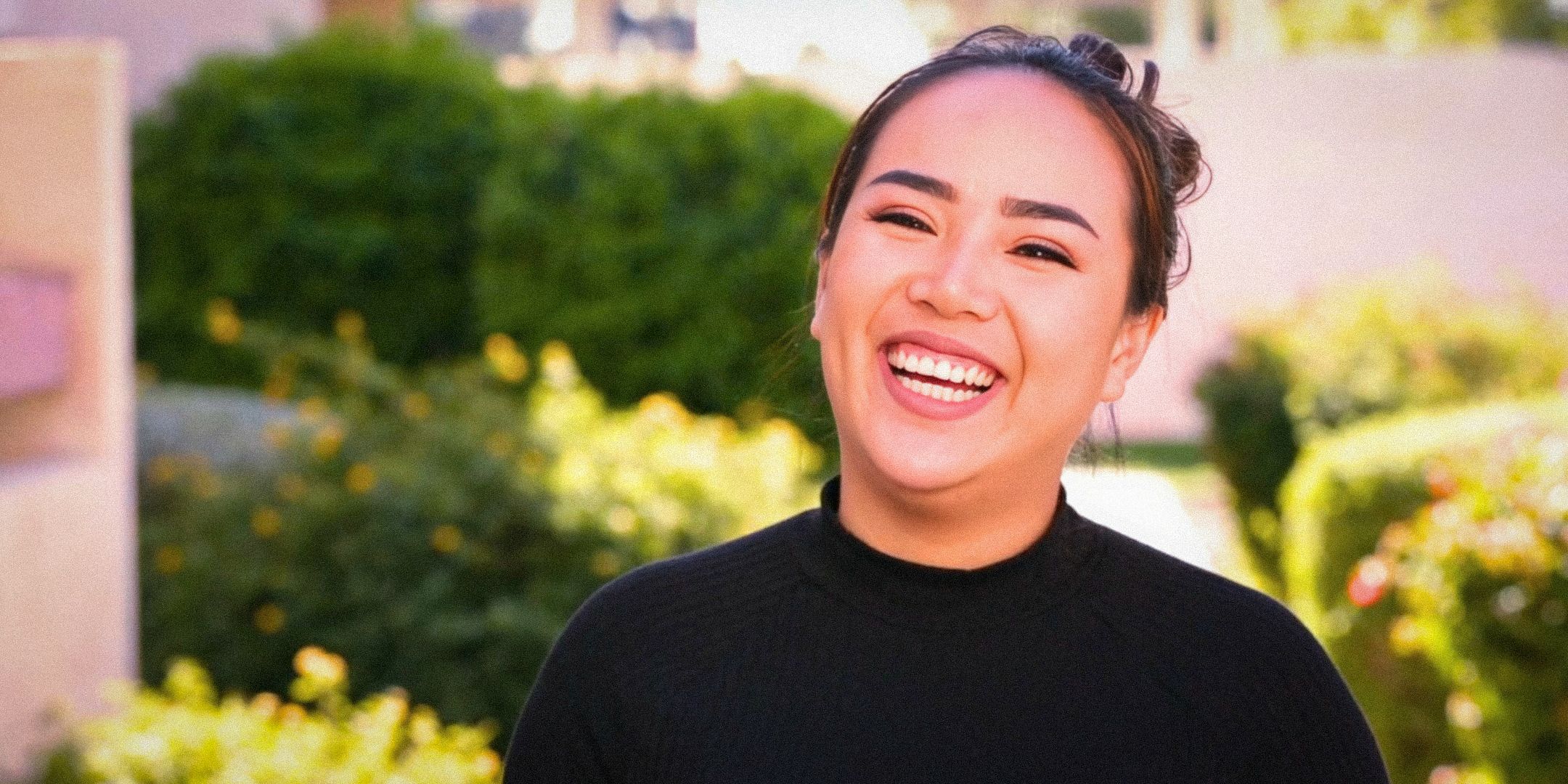 90 Day Fiancé’s Annie Suwan smiles outside