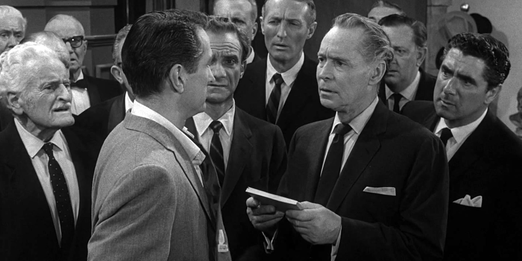 A crowd gathers around as the final message is read in The Twilight Zone episode The Silence
