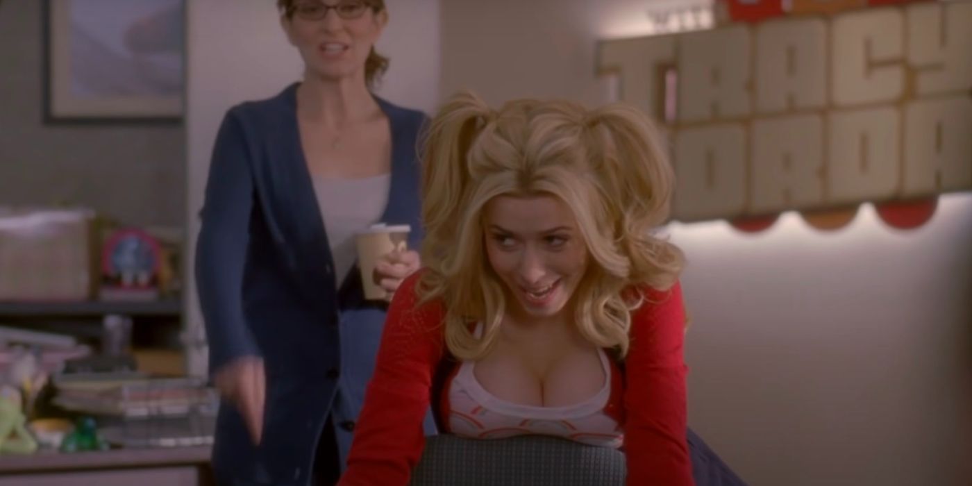 Cristin Milioti sorridente in scena da 30 Rock