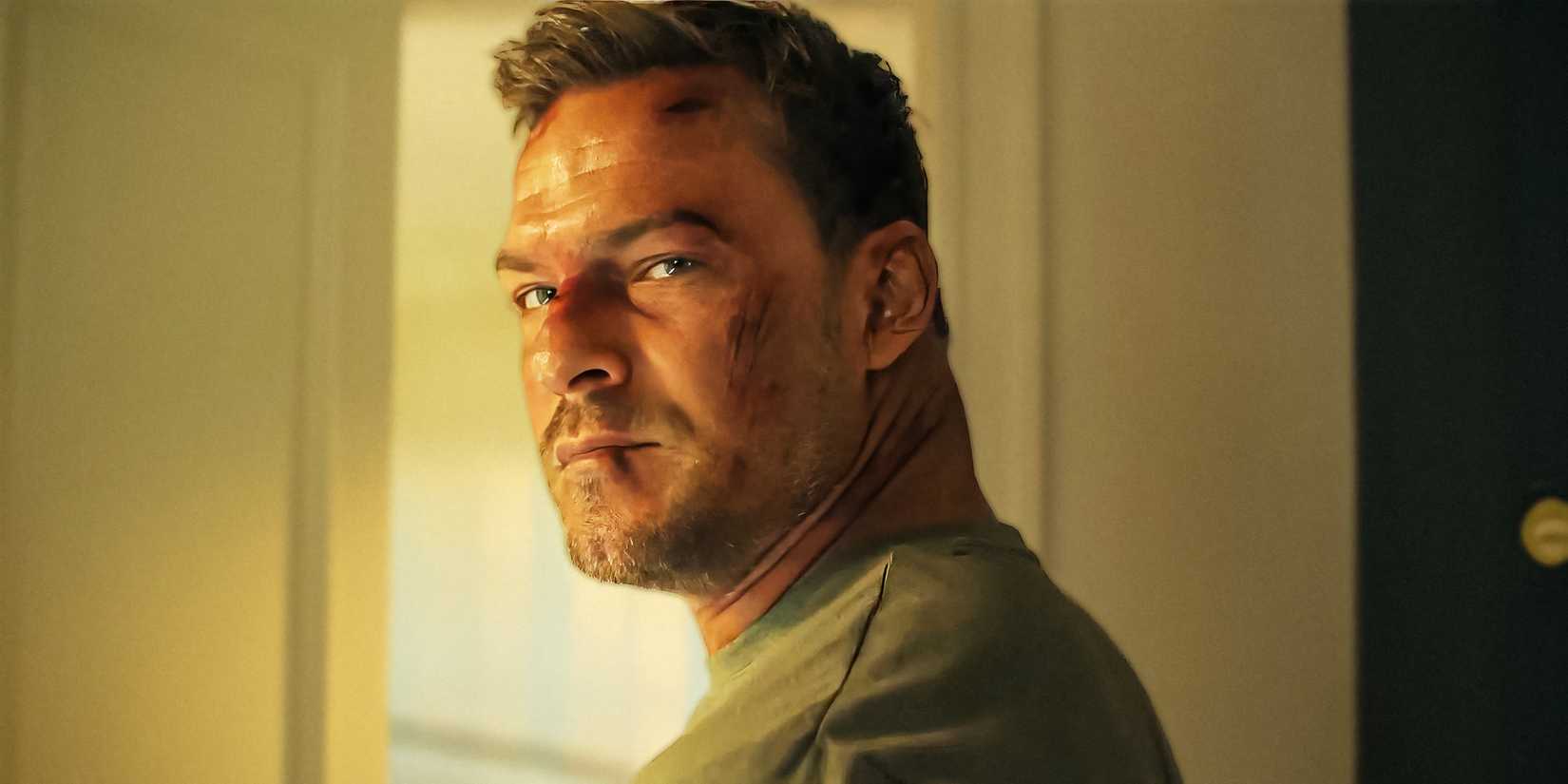 Alan-Ritchson's-96%-RT-Crime-Thriller-Show-Is-Still-Crushing-It-On-Global-Streaming-Charts-Months-After-Season-3's-Record-Breaking-Release