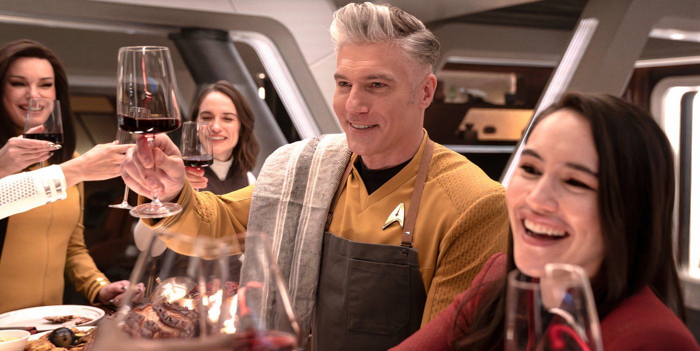 Captain Pike dinner toast in Star Trek Strange New Worlds season 3