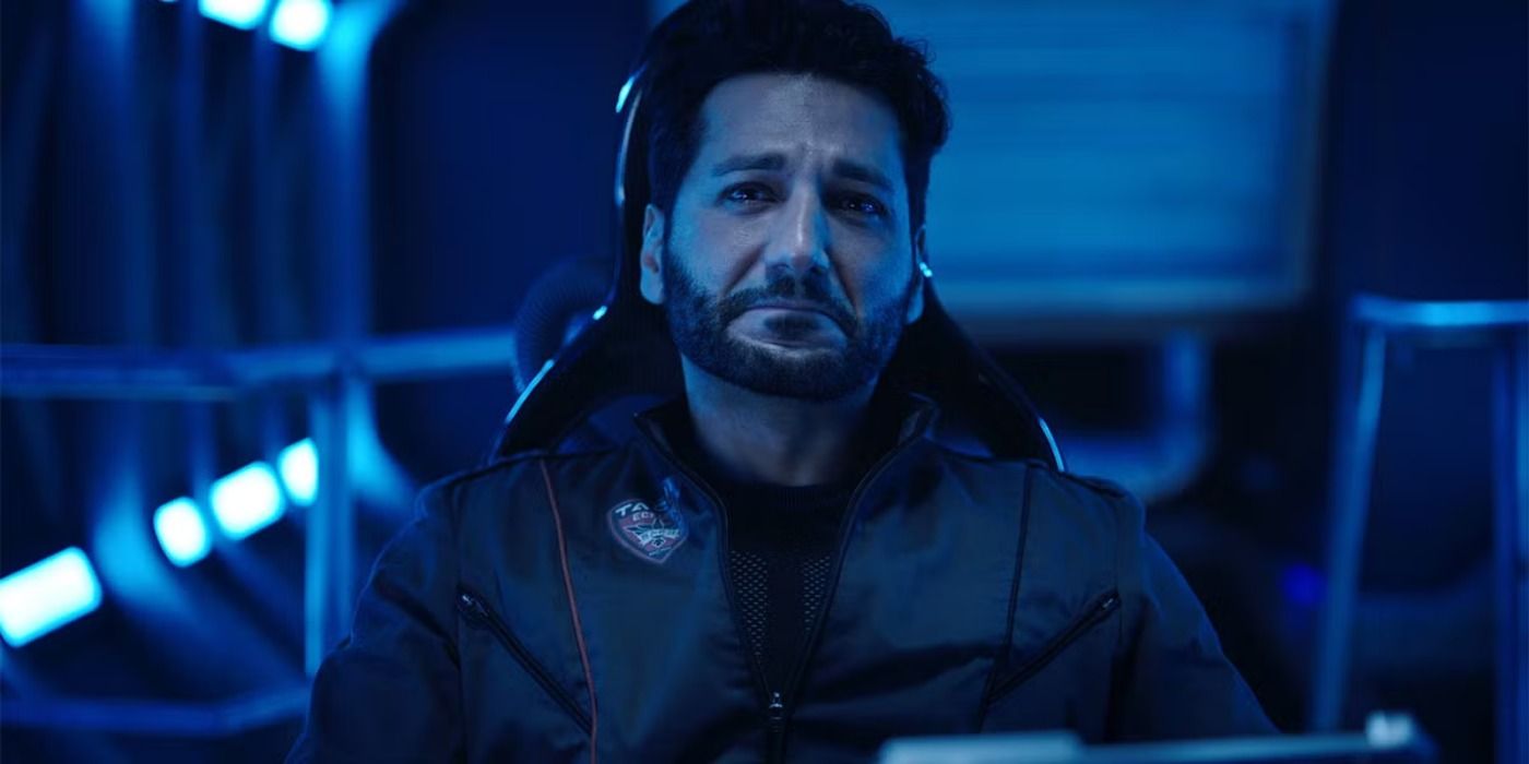 Cas Anvar As pilot Alex Kamal in The Expanse Season 3 