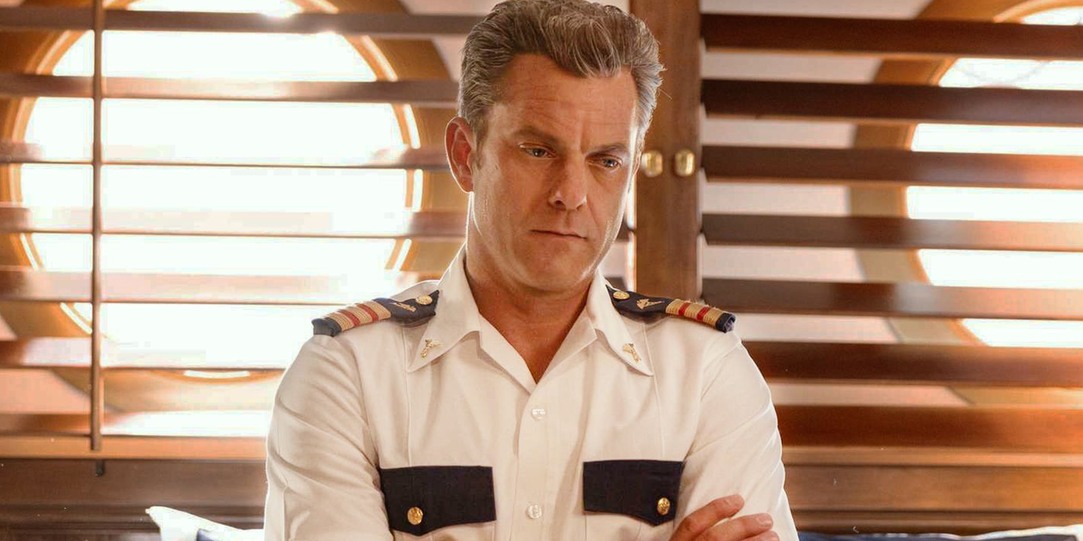 Joshua Jackson as Dr. Max Bankman in Doctor Odyssey