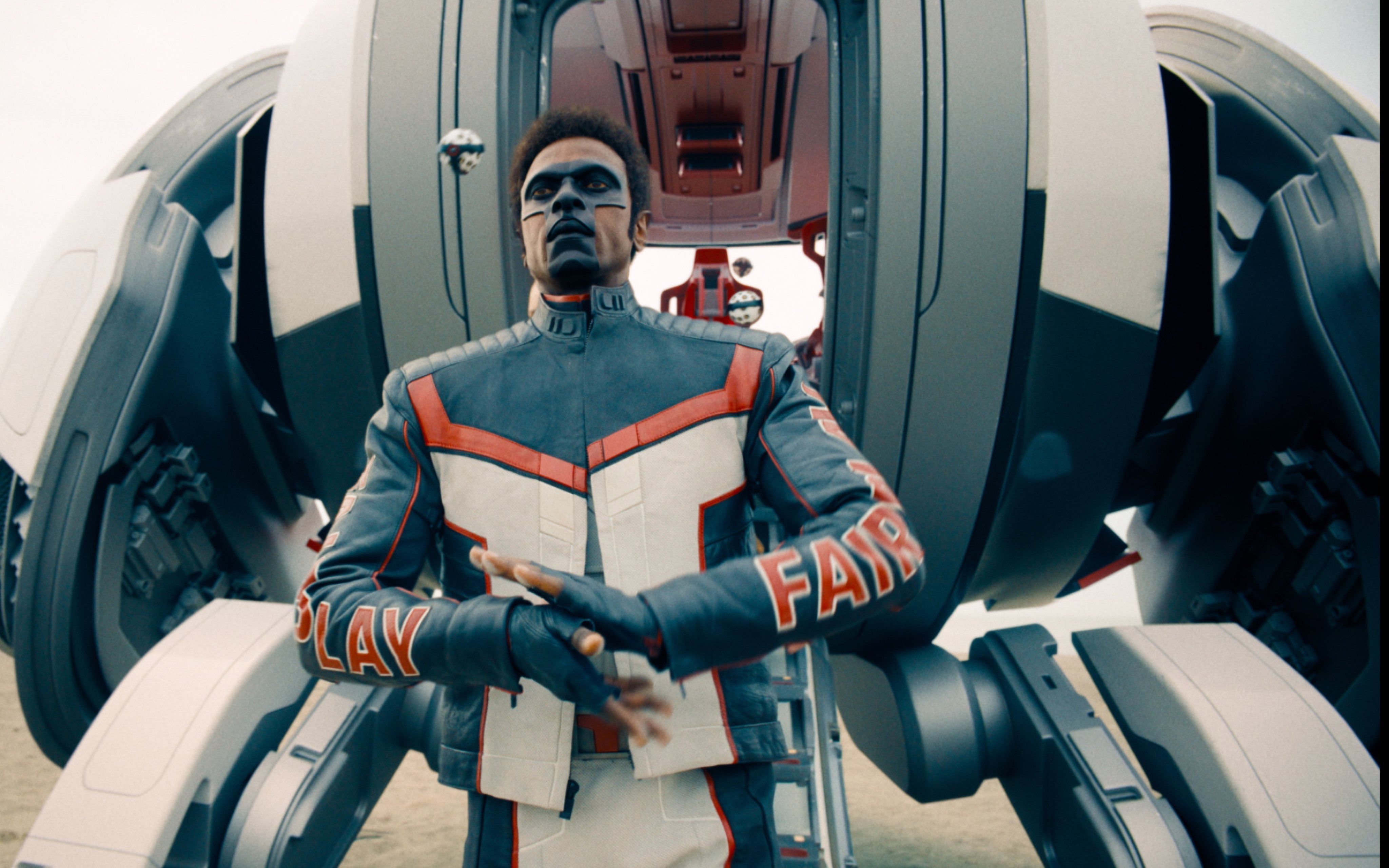 Edi Gathegi Mister Terrific T-Craft in Superman 4K