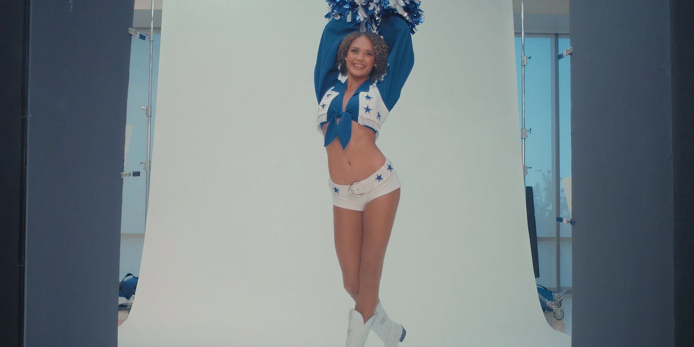 Dallas Cowboys Cheerleader headshot for Jada Mclean in a DCC uniform.