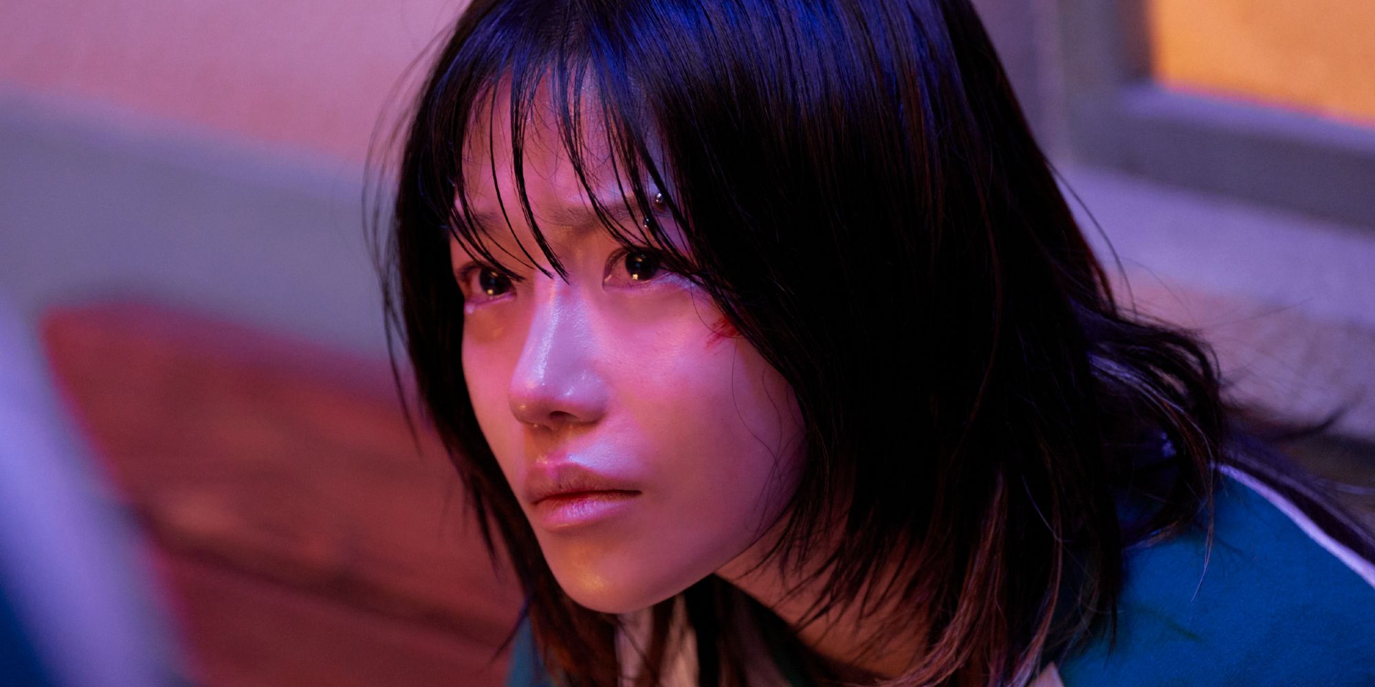 Jun-hee crying during the Jump Rope game in Squid Game season 3