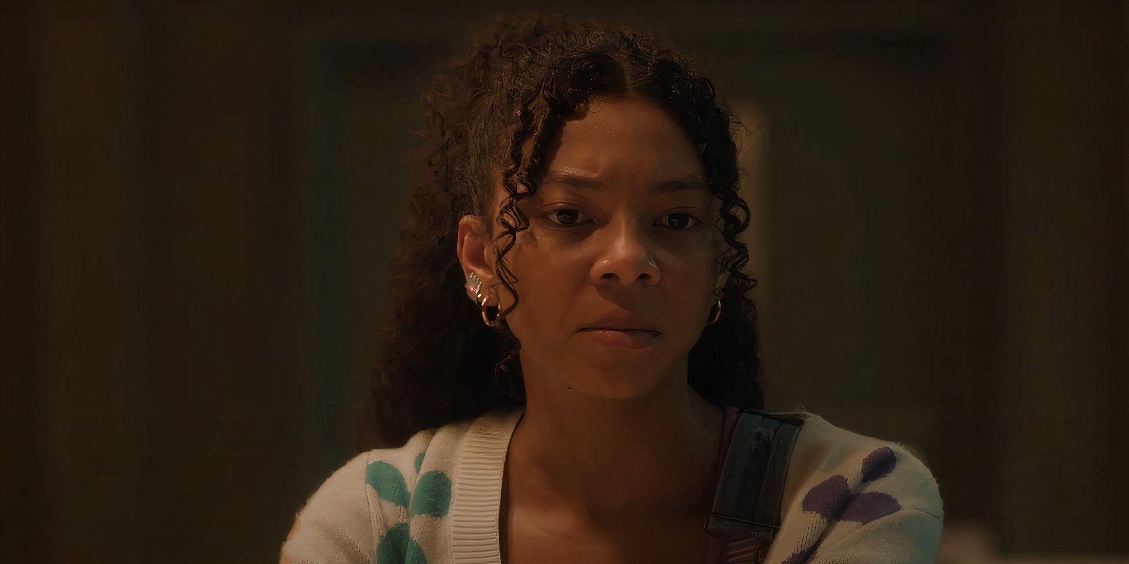 Kalisha looking worried in The Institute