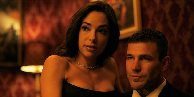 Lala and Gibbs in season 1, episode 6, looking at someone