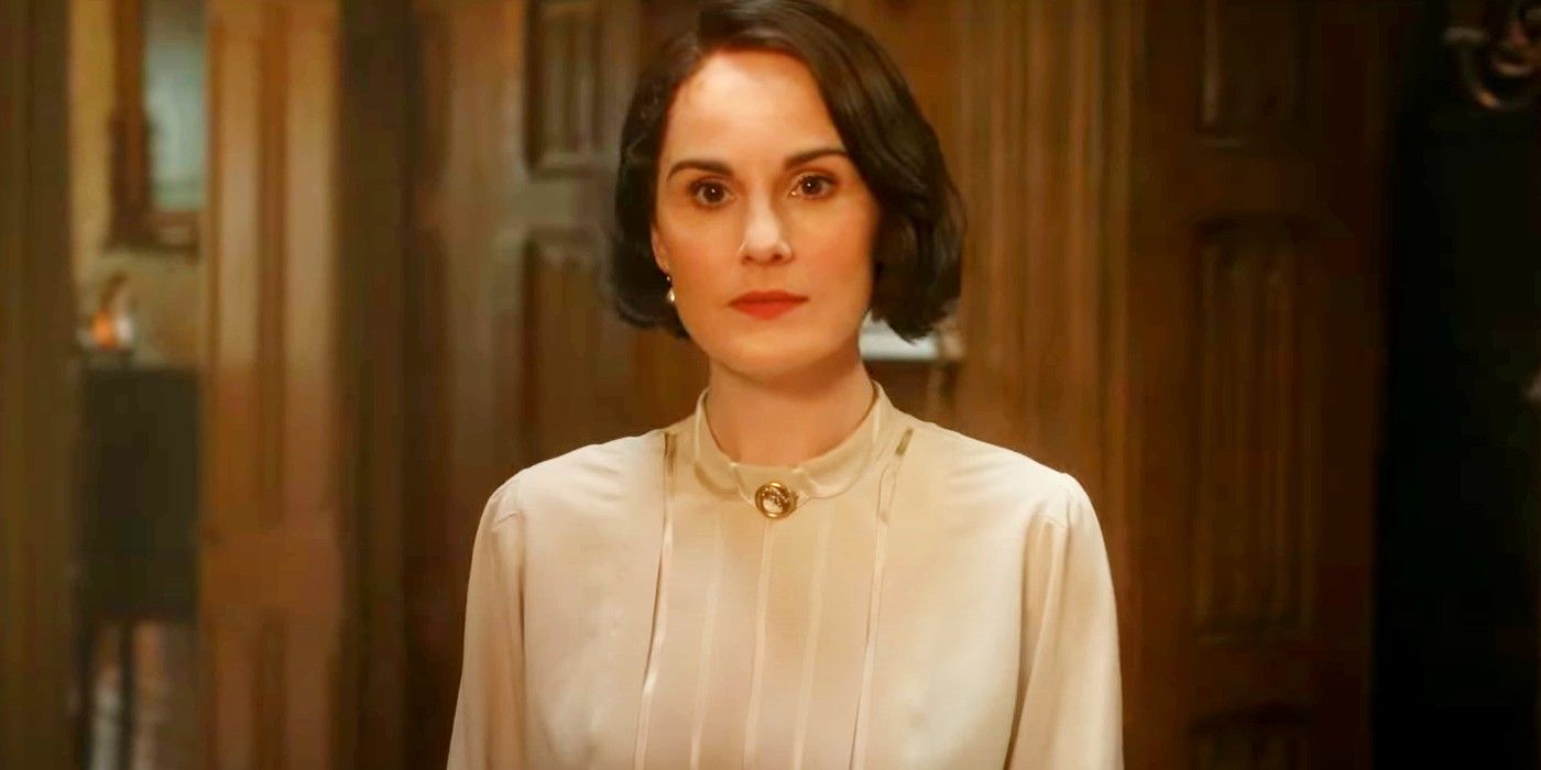 Mary standing in Downton staring at Violet's portrait in Downton Abbey The Grand Finale