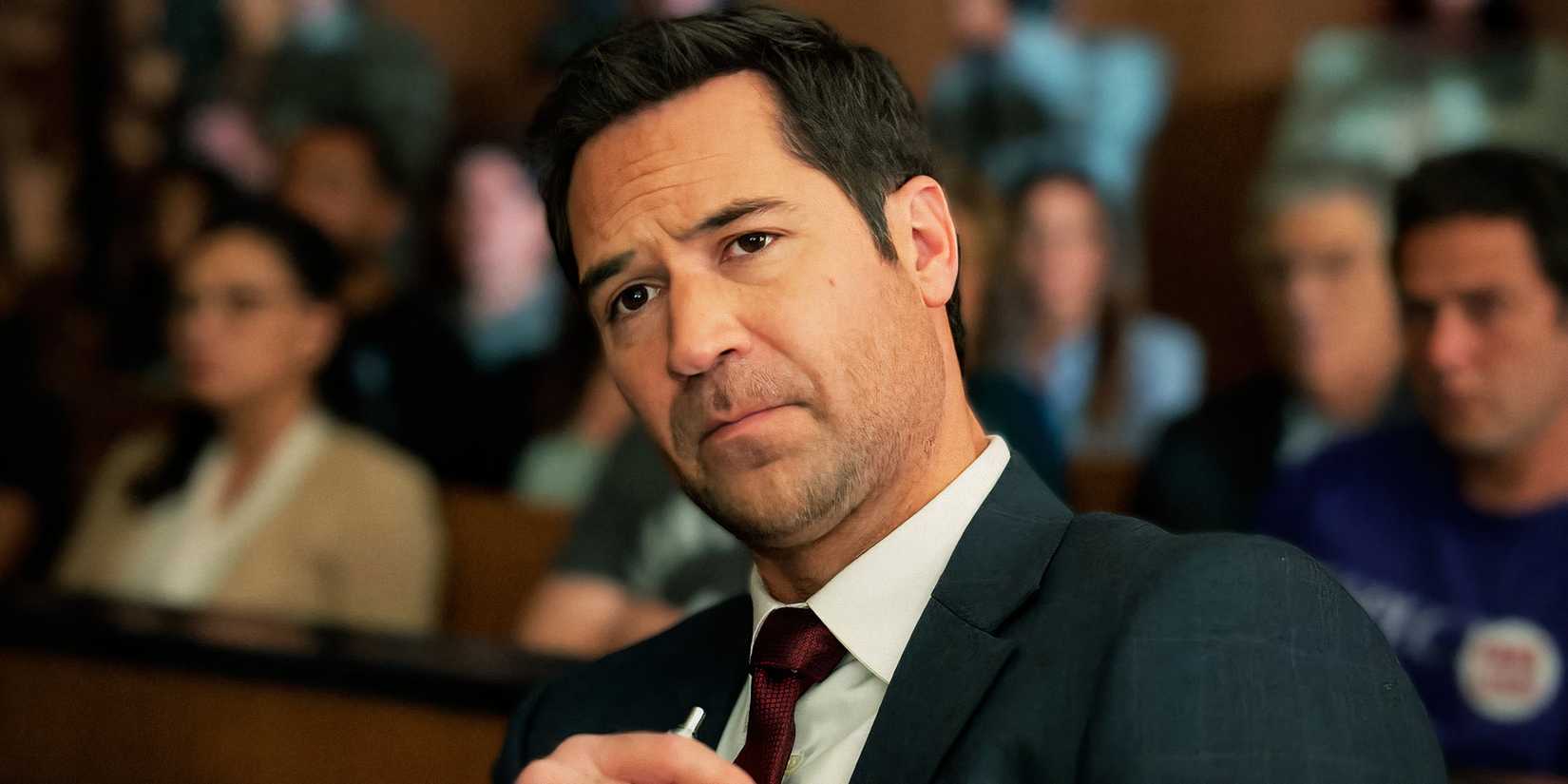 Mickey Haller in a courtroom in The Lincoln Lawyer