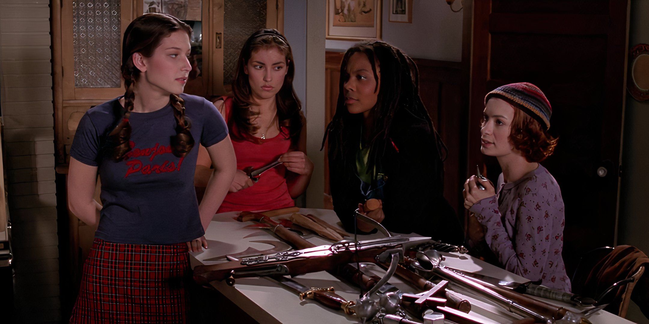 Os matadores em potencial estudam armas na 7ª temporada de Buffy