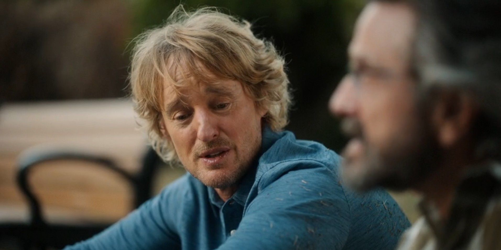 Pryce Cahill (Owen Wilson) looking sad while talking to Mitts in Stick season 1, episode 5