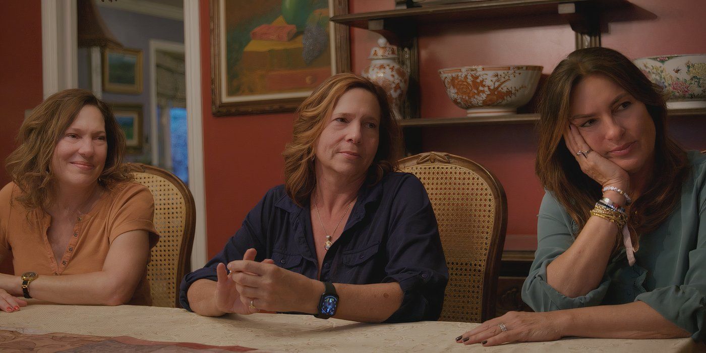 My Mom Jayne Review: Law & Order Star Shares Personal Catharsis & Family  Secrets To Tell Jayne Mansfield's Story On Her Own Terms