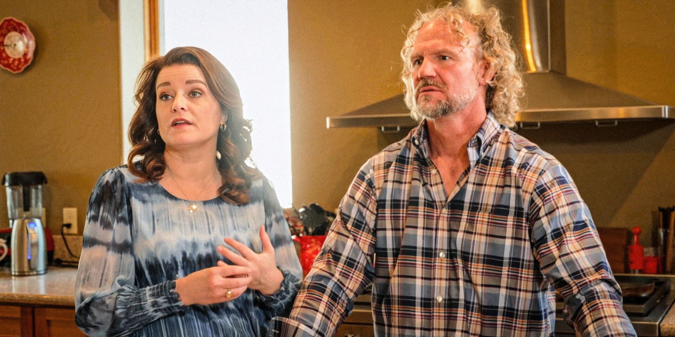 Sister Wives’ Kody & Robyn Brown in the kitchen