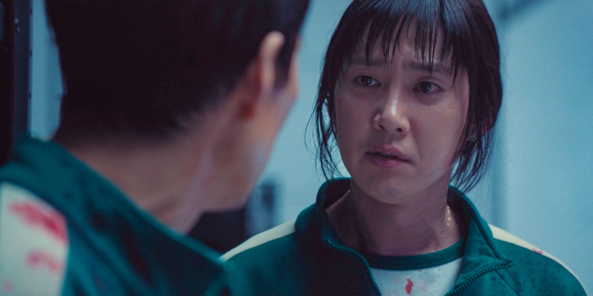 Hyun-ju (Park Sung-hoon) disconcerted in Squid Games Season 3 Ep 1