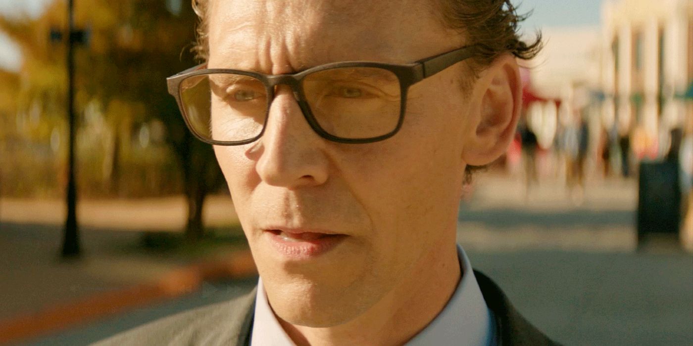 Tom Hiddleston as Chuck Krantz looking perturbed in The Life of Chuck