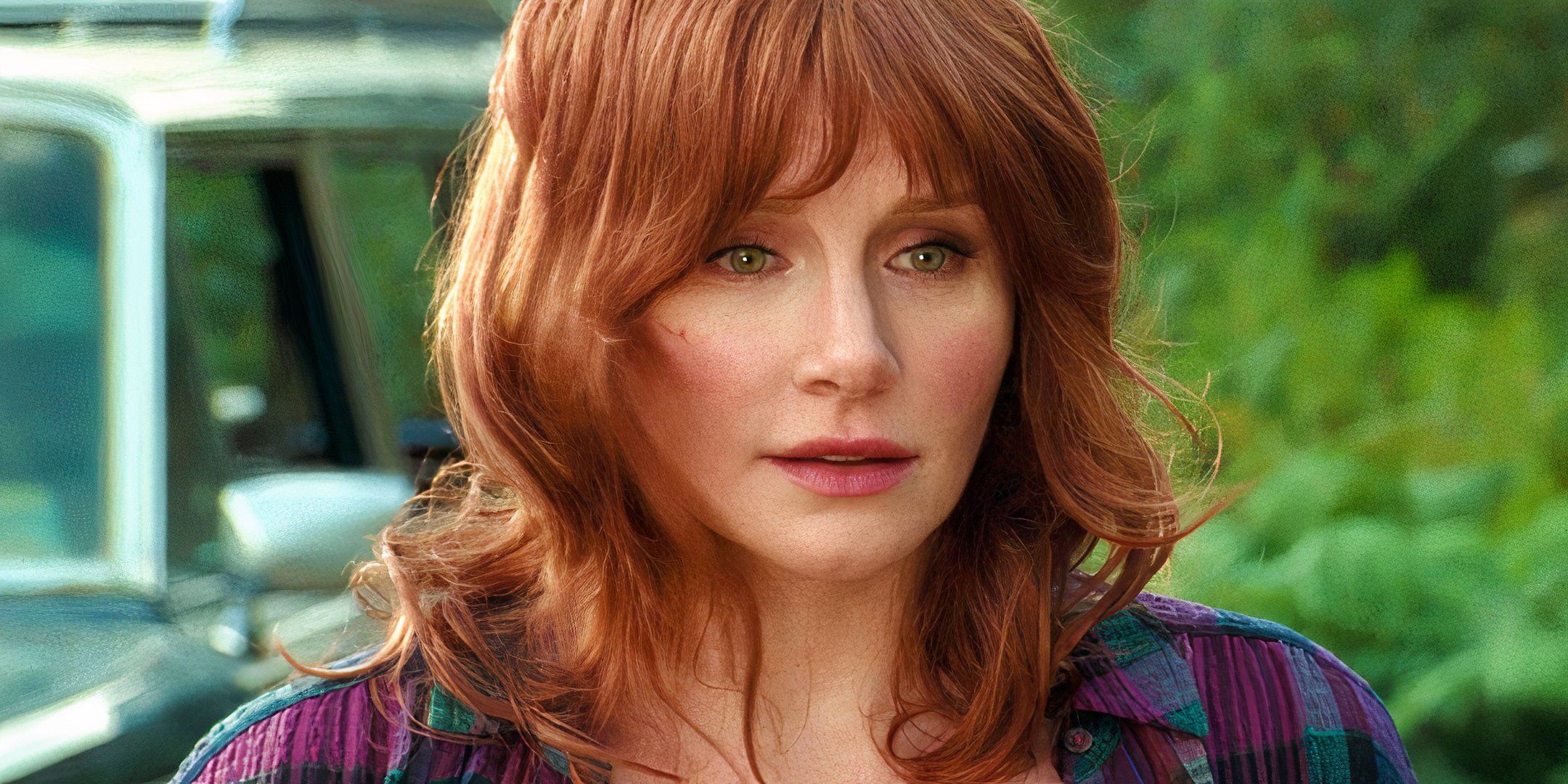 Bryce Dallas Howard as Claire in Jurᴀssic World Dominion