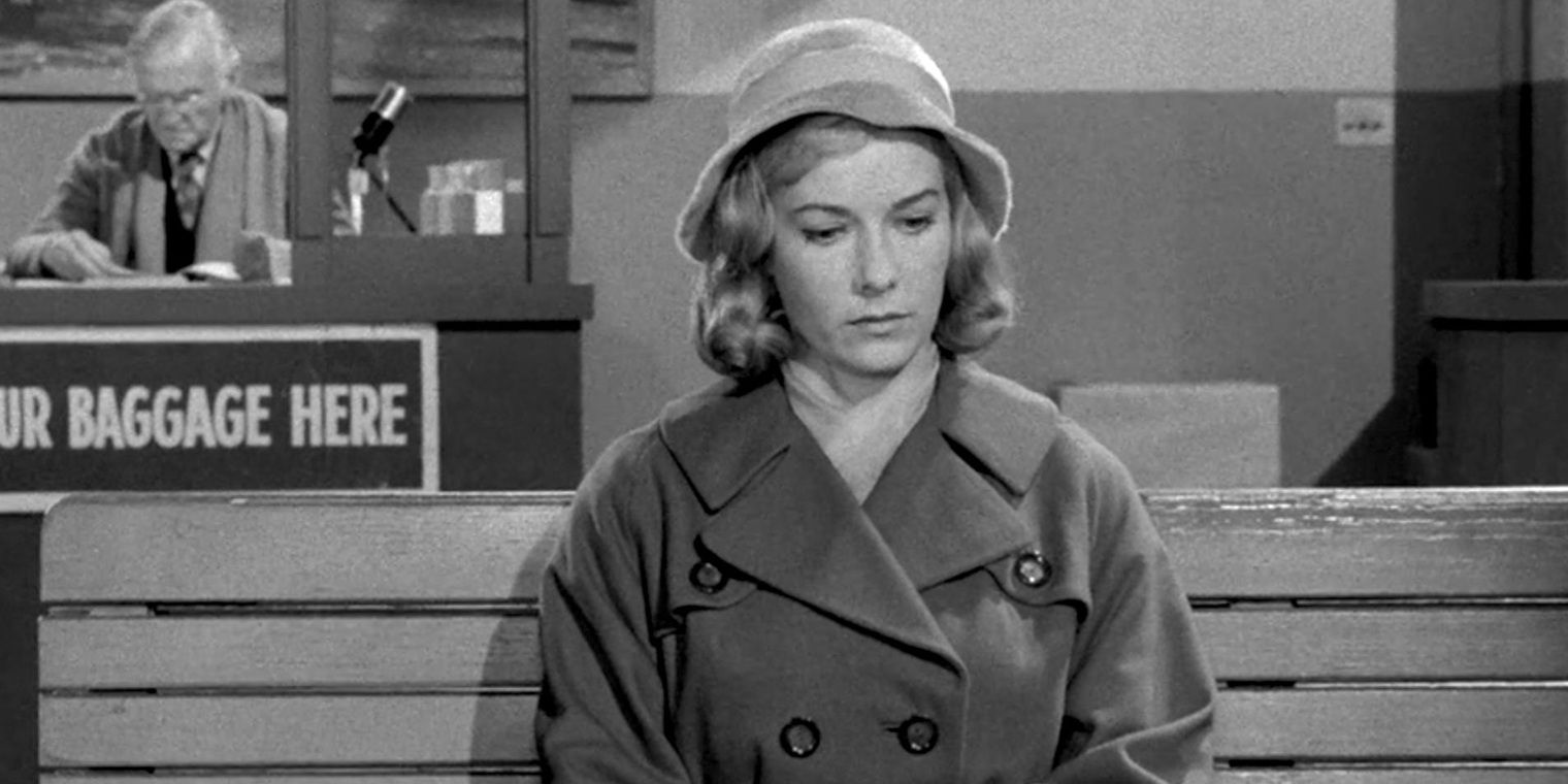 Vera Miles alla stazione degli autobus nell