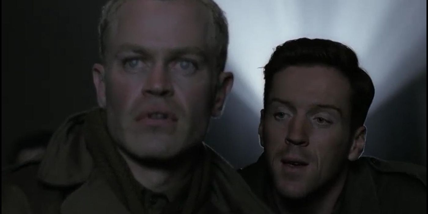 Winters (Damian Lewis) talking to Buck (Neal McDonough) in Band of Brothers.-1