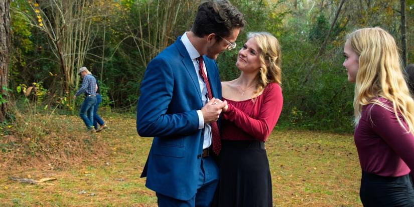 Welcome to Plathville's Zac Wyse with his arms around Lydia Plath