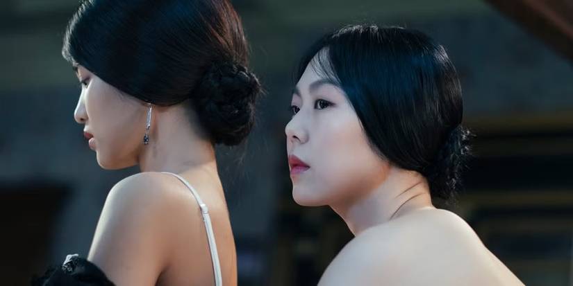 Kim Min-hee and Kim Tae-ri in The Handmaiden