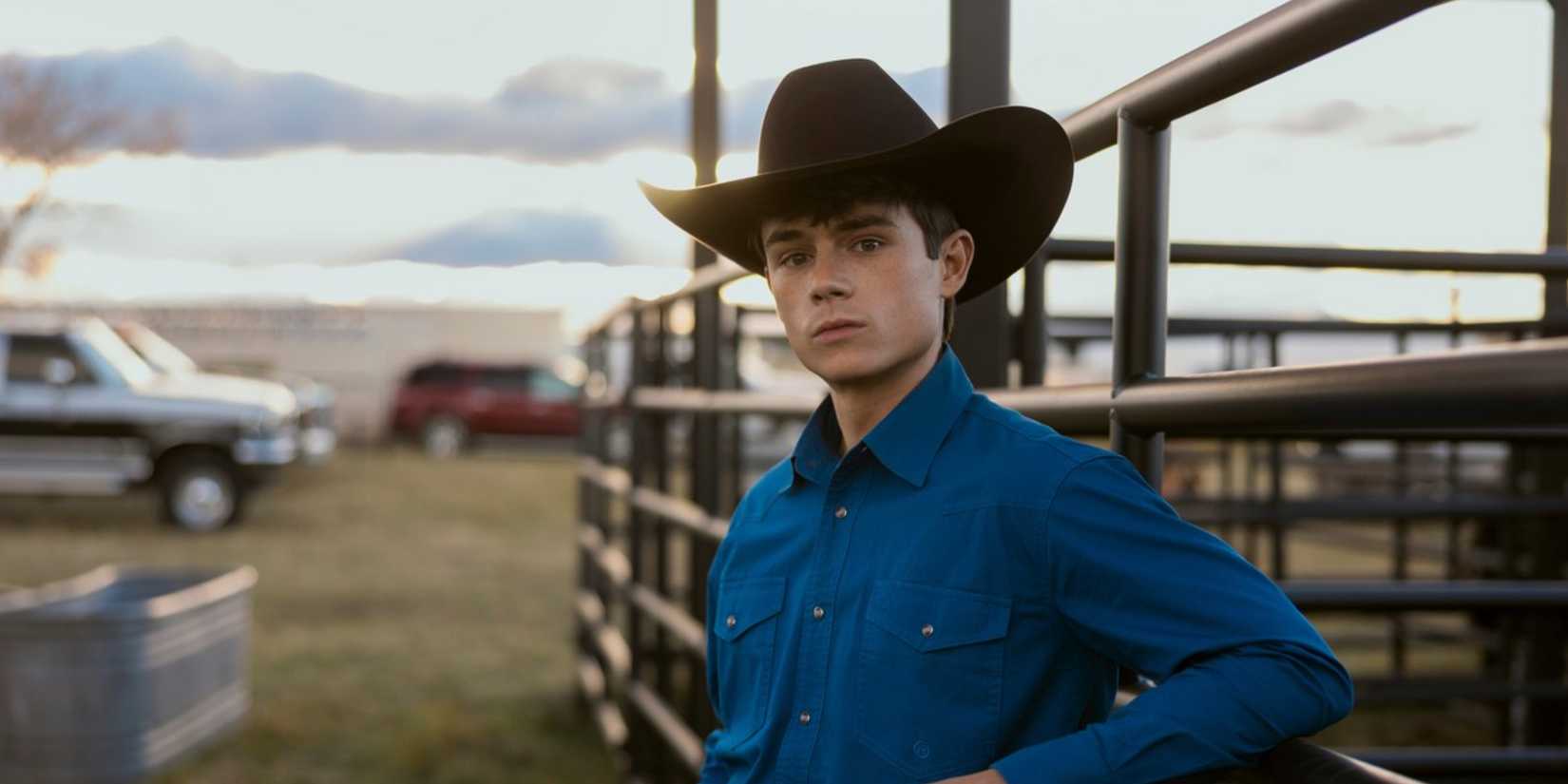 Alex Walter in My Life with the Walter Boys season 2