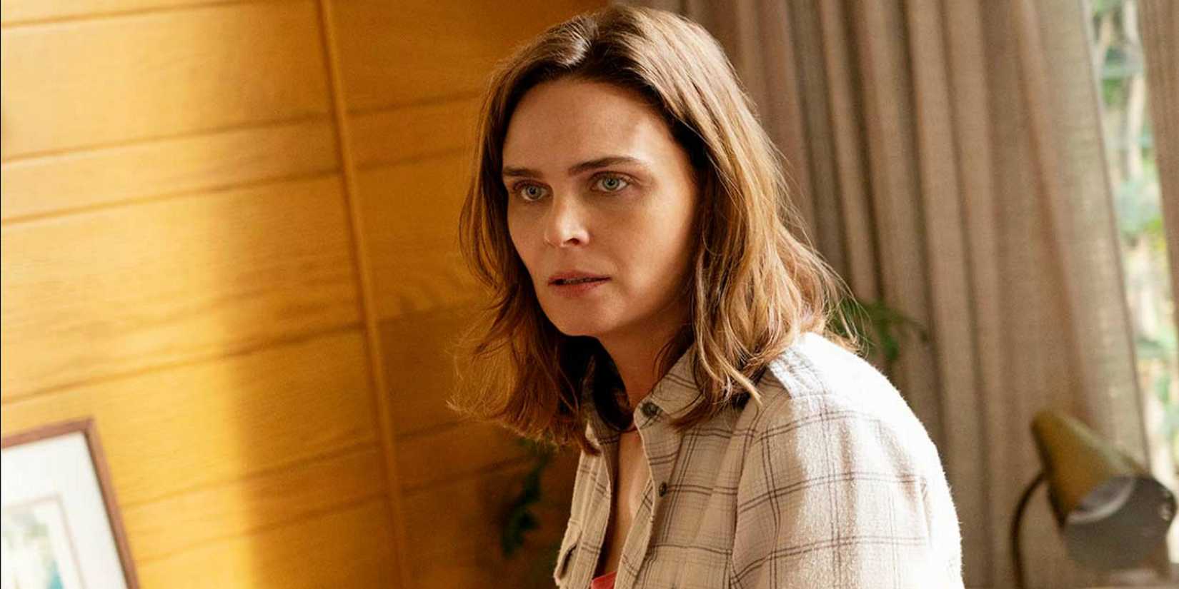 Angela (Emily Deschanel) looking worried in Animal Kingdom.