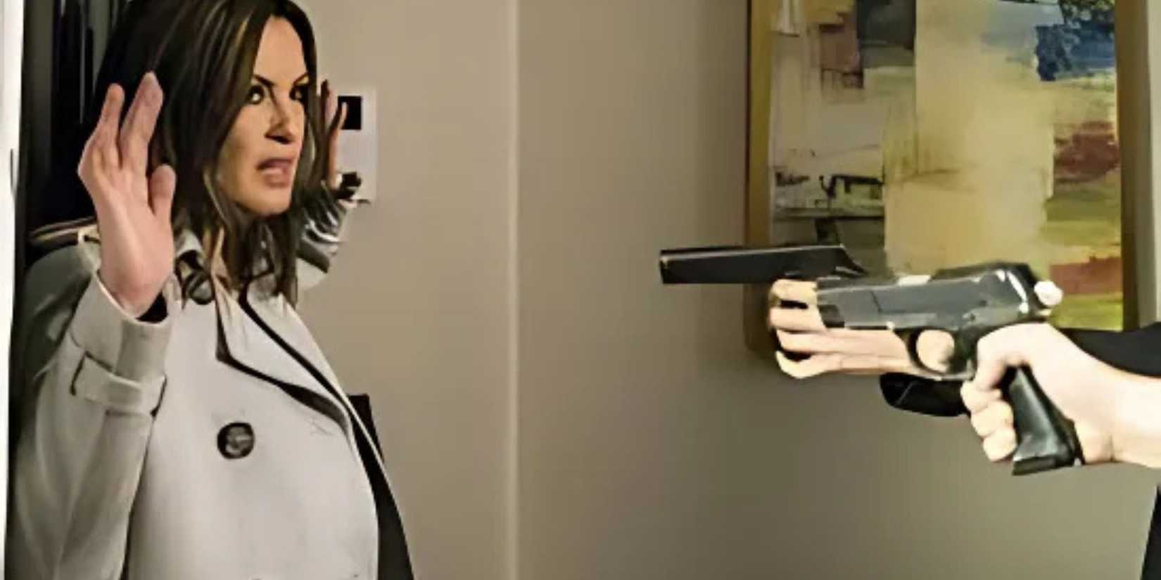 Benson is Held Hostage by two gnmen in Law & Order: SVU