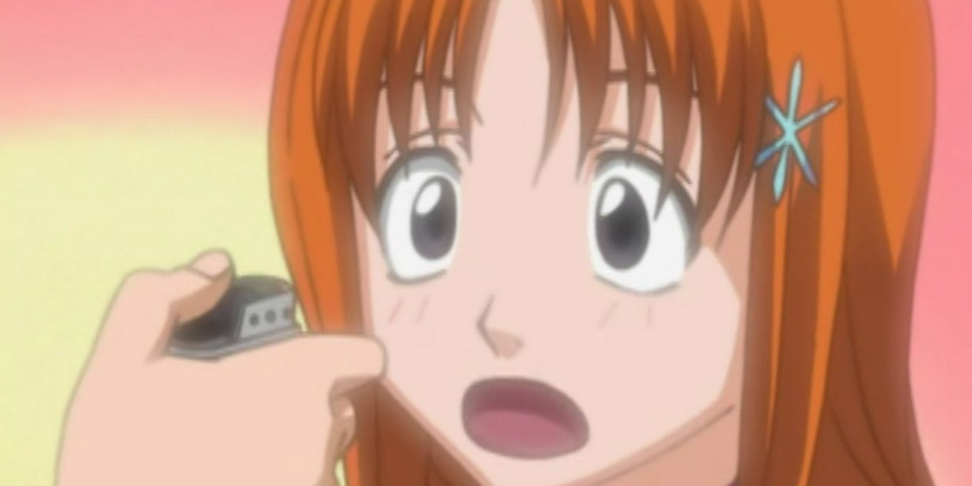 Rukia prepares to use her Kikanshinki on Orihime